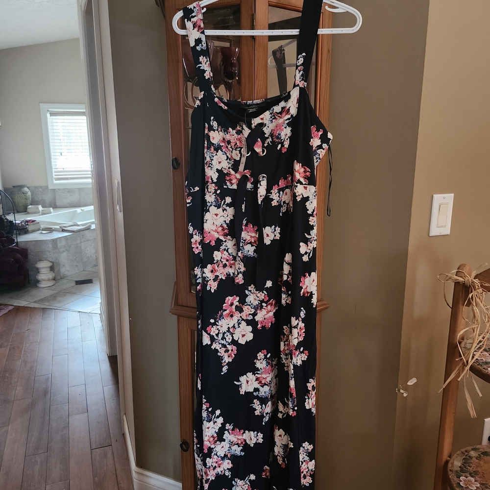 Michel Studio Navy Floral Dress with Pink and White Flowers. - Picture 4 of 8